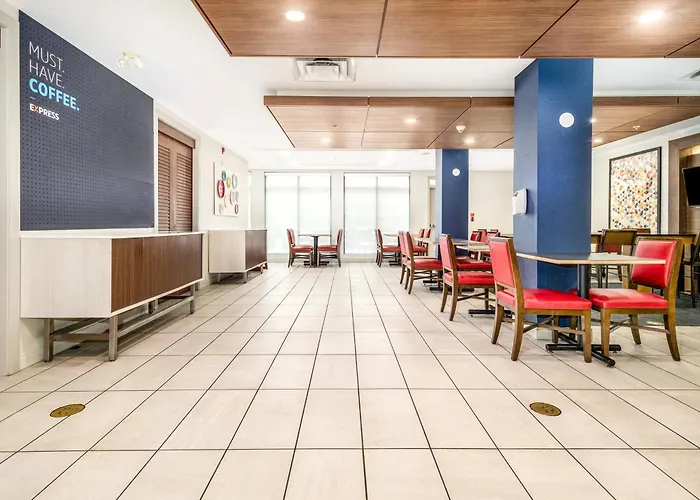 Holiday Inn Express & Suites Medicine Hat By Ihg