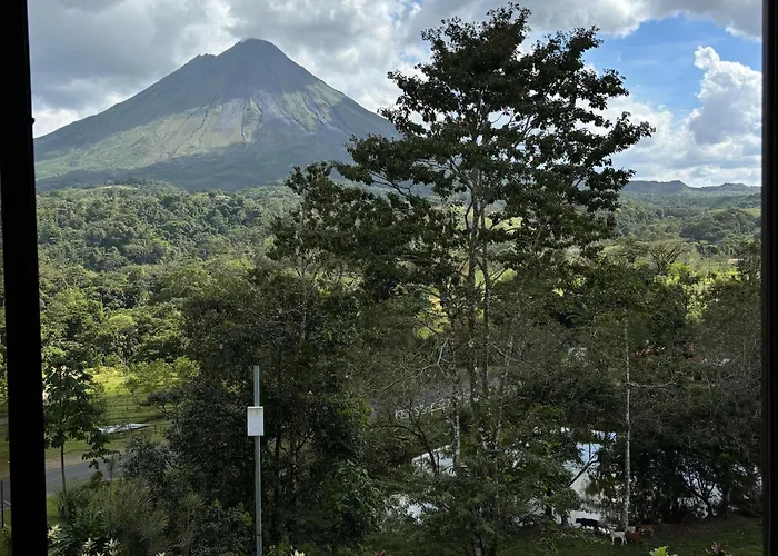 Arenal Roca Lodge & Bungalows