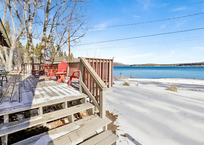 Shore Acres Lakefront Group Lodge By Big Bear Vacations