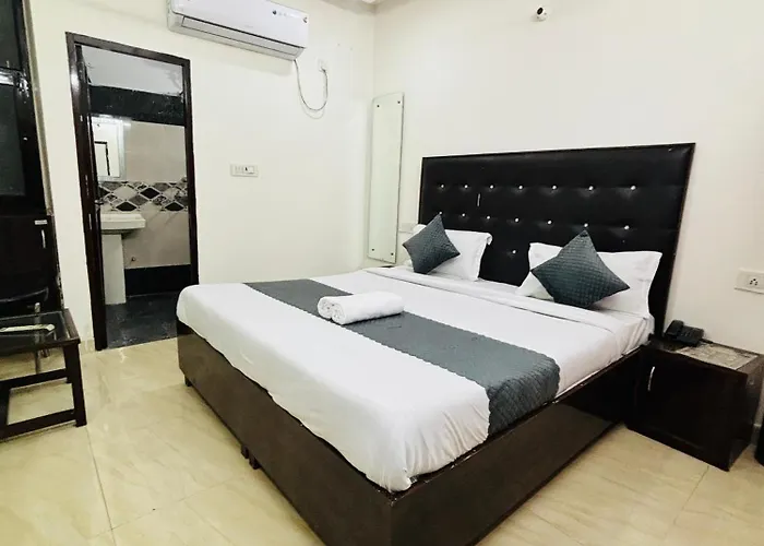 Hotel Kb Square Near Chandigarh Railway Station