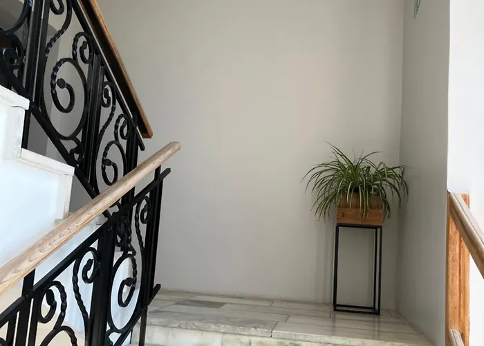 Hotel - Cafe Naujoji Akmene