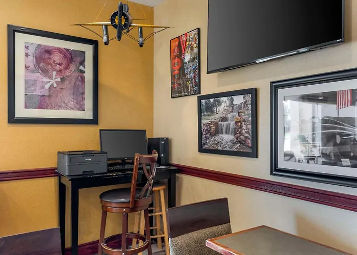 Quality Inn & Suites Wichita Falls I-44