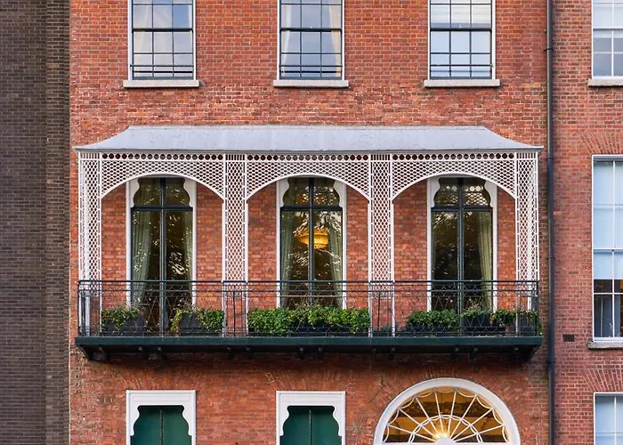 Townhouse On The Green