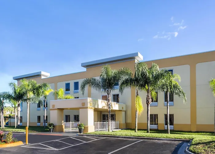 La Quinta By Wyndham Orlando Universal Area - Free Shuttle To Universal
