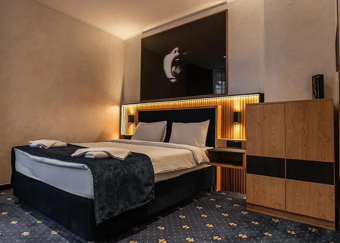 Hotel Astral