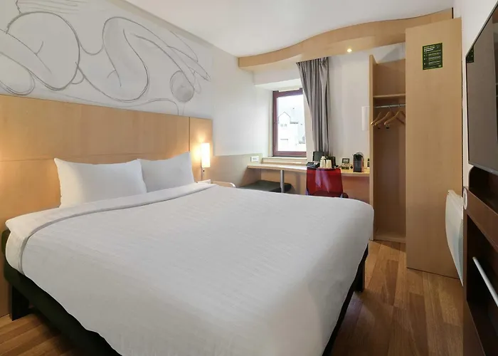 B&B HOTEL Le Mans Centre Cathédrale