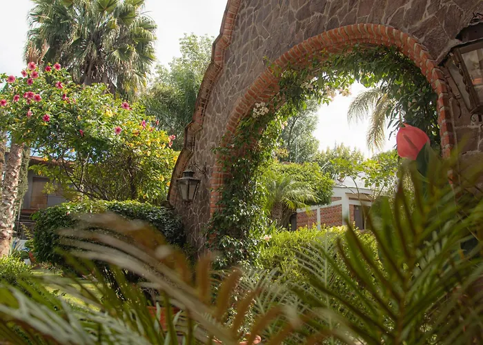 Hotel El Dorado - Cerca De Chapala Y Del Aeropuerto