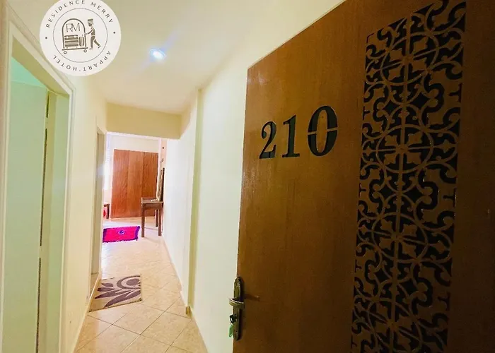 Hotel Merry