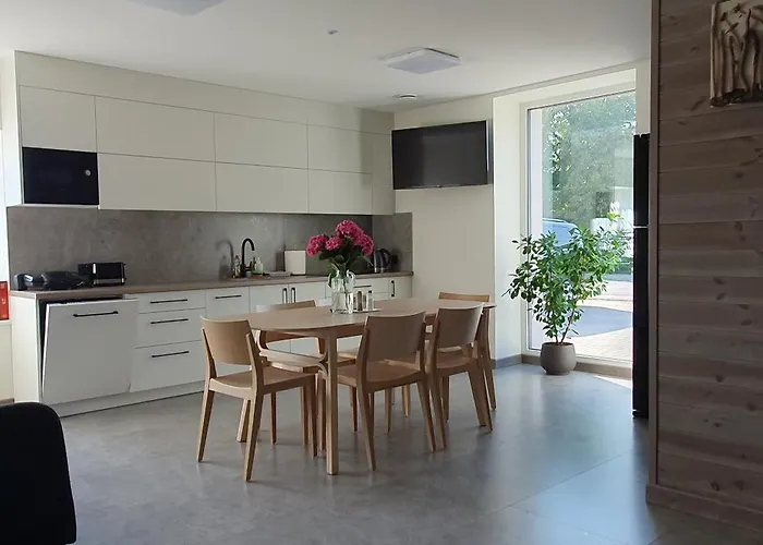 Penkiu Kambariu Apartamentai