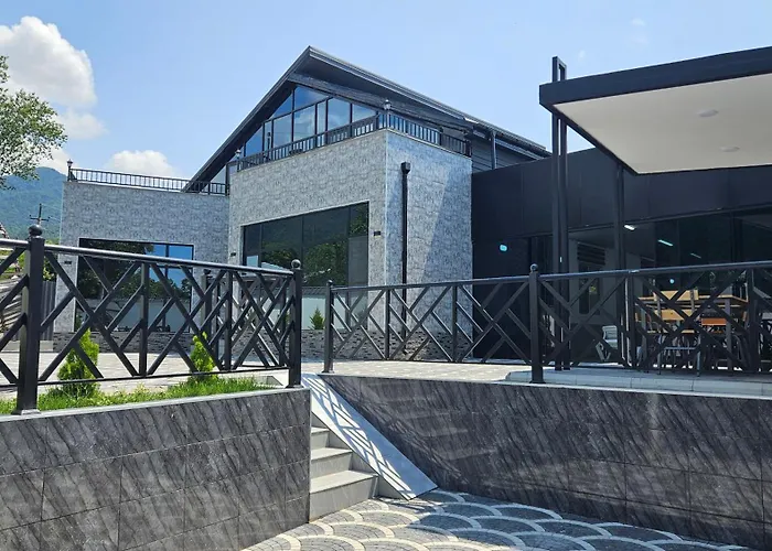 New Milan Mountain Ponoramic Hotel, With Indoor Heated Swimming Pool