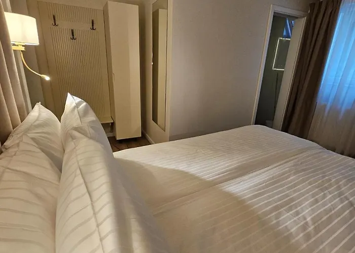 Hotel Queen