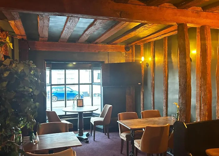 The Limes Bar And Hotel