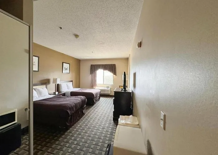 FairBridge Inn&Suites Batavia-Darien Amusement Park