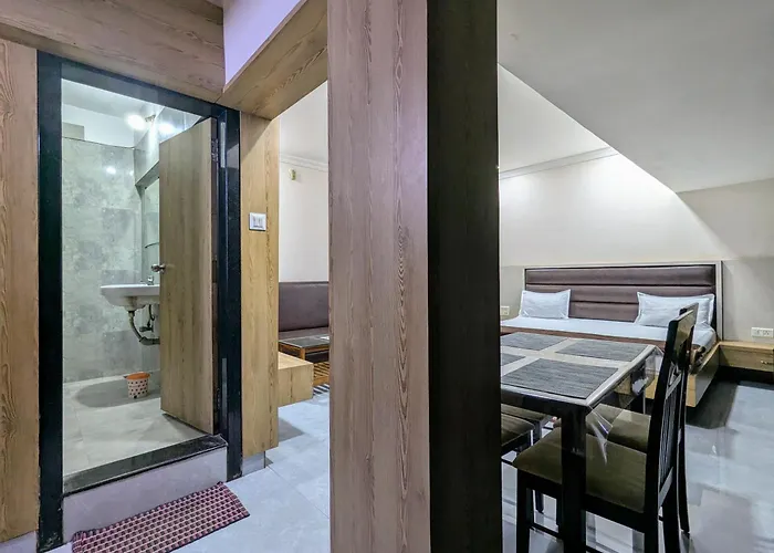 Hotel Shivneri