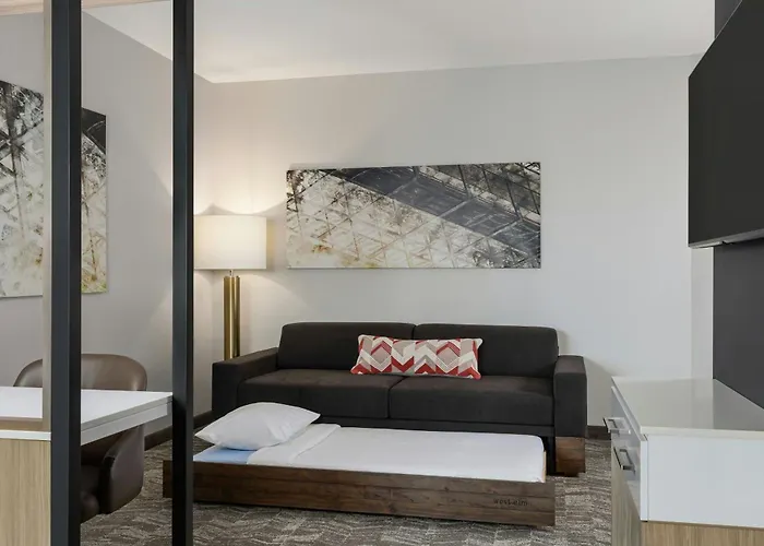 Springhill Suites By Marriott Fargo
