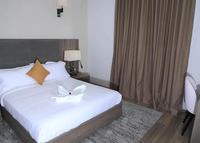 Th Bonroyal Hotel