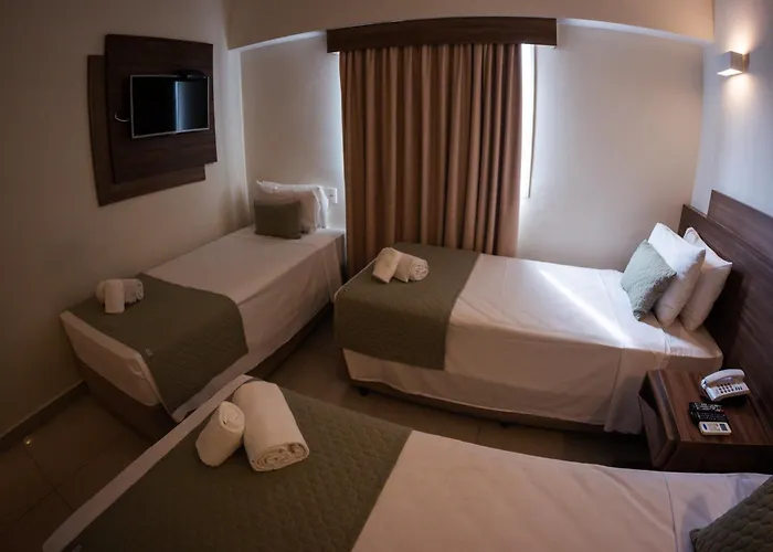 Ipe Center Hotel