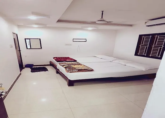 Minnal Residency