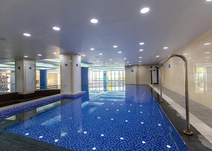 Duc Huy Grand Hotel And Spa