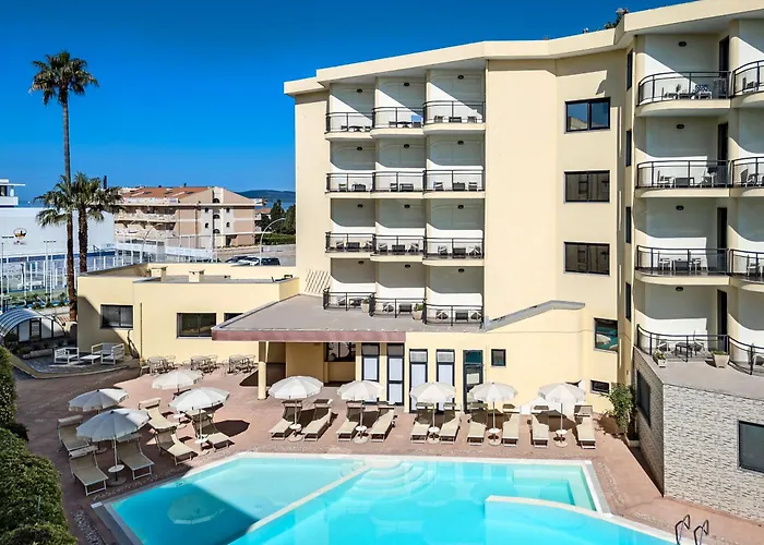 Rina Hotel