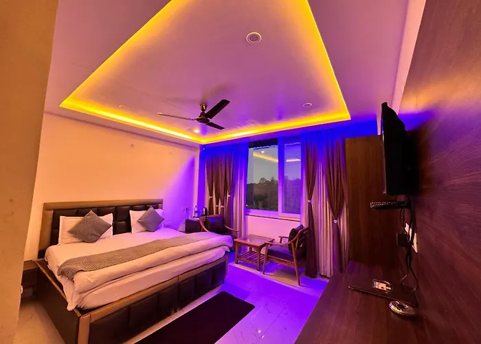 Tourist Pure Veg Hotel And Restaurant