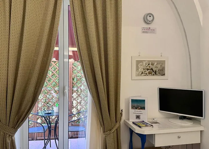 Chiaia Suites