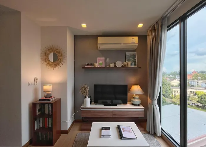 Modern Apartment Near Old Town