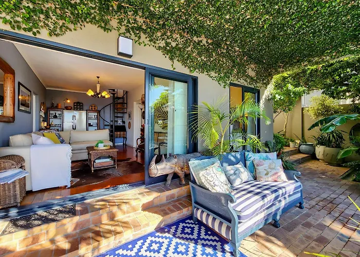 Bluegum Hill Guesthouse & Apartments