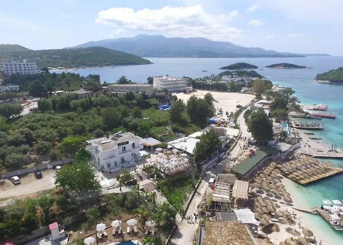 Emar Beachfront Hotel Ksamil