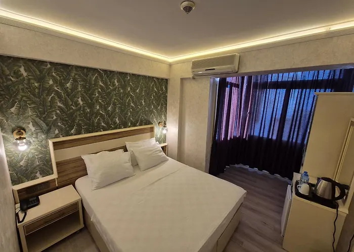 Best Smyrna Hotel