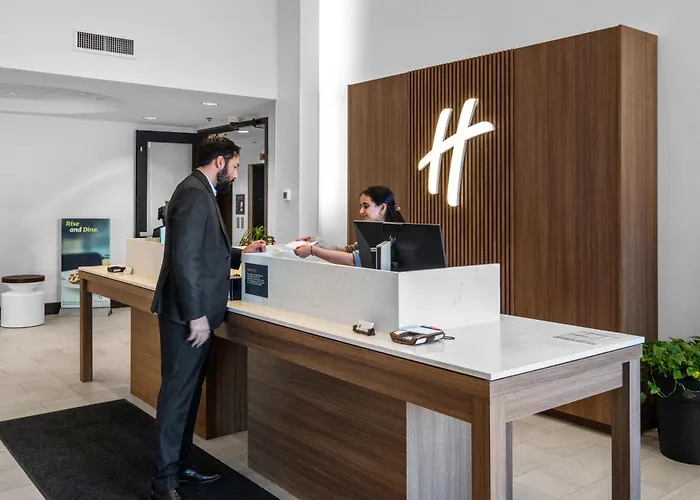 Holiday Inn Hotel & Suites Surrey East - Cloverdale By Ihg