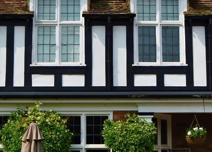 The George Hotel