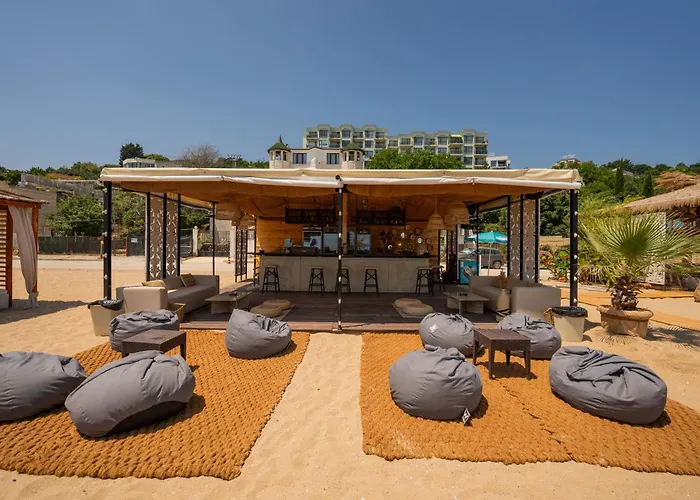 Aqua View Spa Boutique Hotel