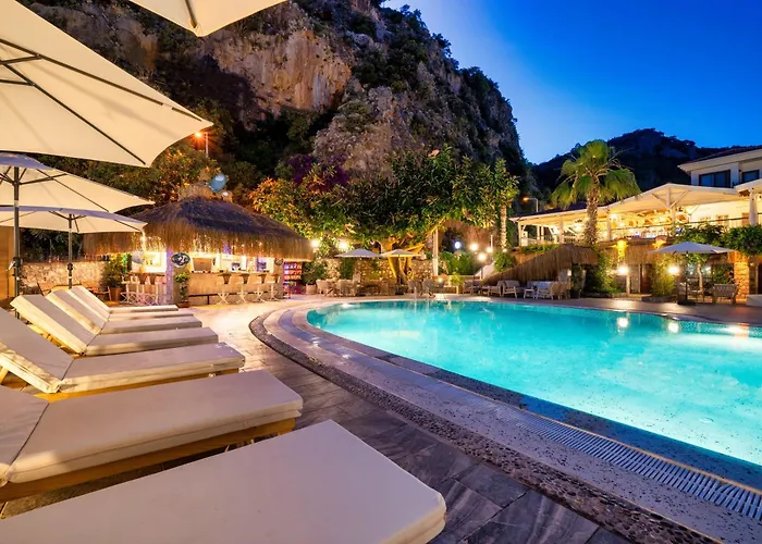 Ata Lagoon Beach Hotel