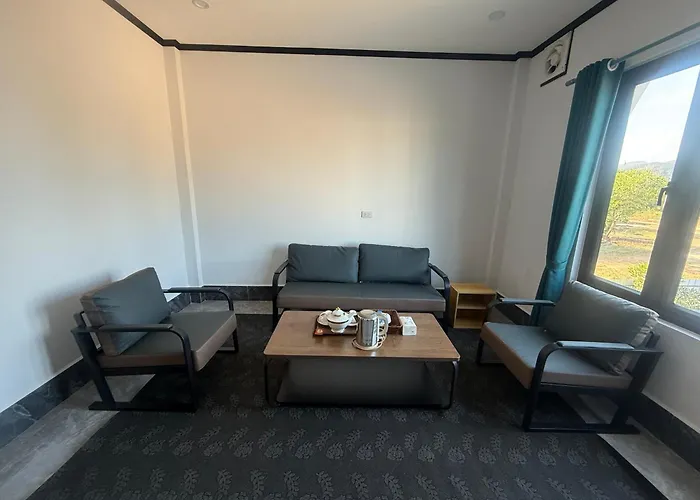 Manythip Hotel