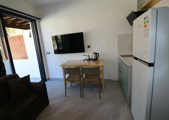 Paradise Garden Apartments