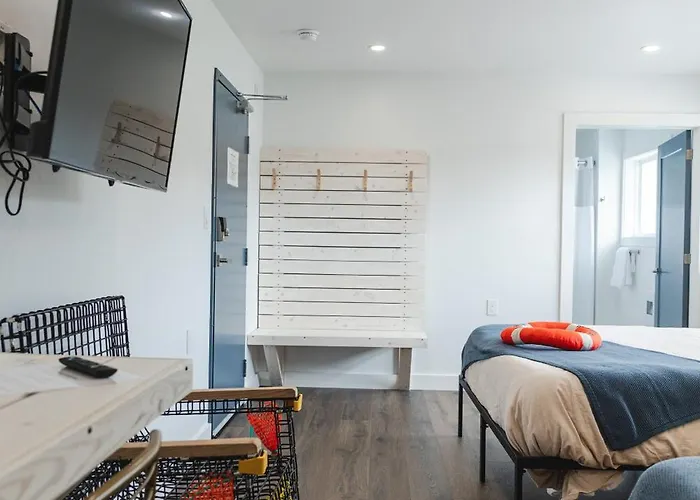 Homeport Suites & Residences