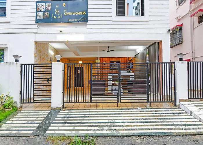 Fabhotel 85 The Seven Wonders - Near Cnci Hospital Biswbangla Gate