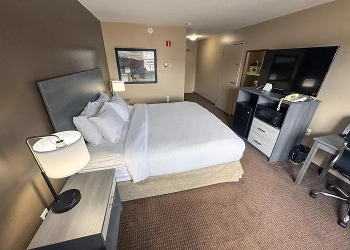 Ramada By Wyndham Sherwood Park