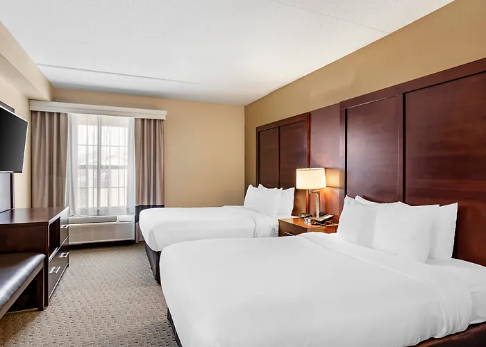 Comfort Suites State College Near Penn State - Steps Away From Psu!