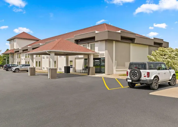 Baymont By Wyndham Batavia - Darien Lake