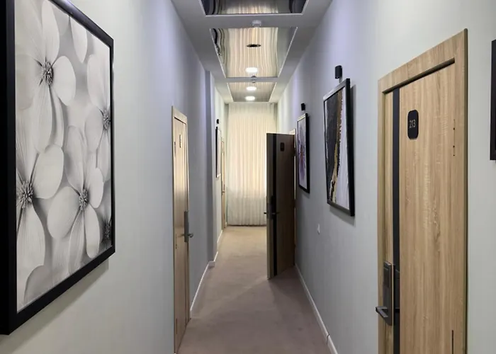 Emin Hotel