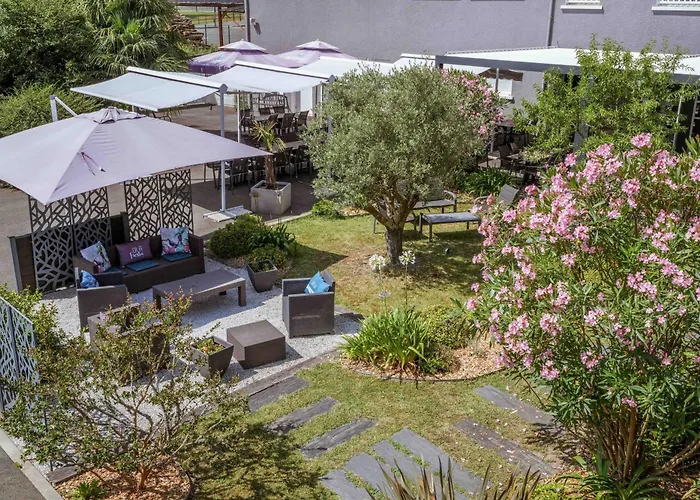 Logis Hotel L'Amandier
