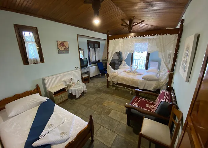Diogenis Hotel