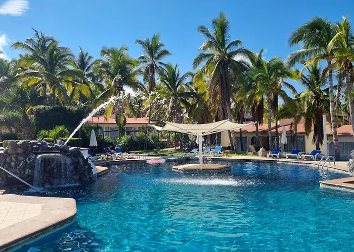 Buena Vista Oceanfront & Hot Springs Resort