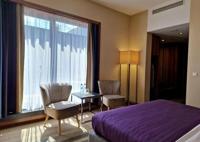 Warsaw Plaza Hotel