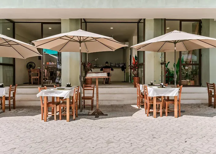 Florita 39 Boutique Hotel Breakfast & Beach Club Included