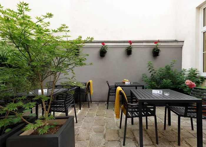 Hilight Suites Hotel