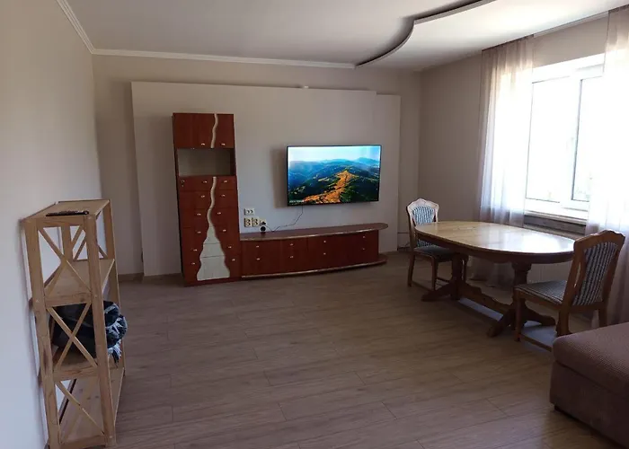 Родинний Маєток "Family Estate"