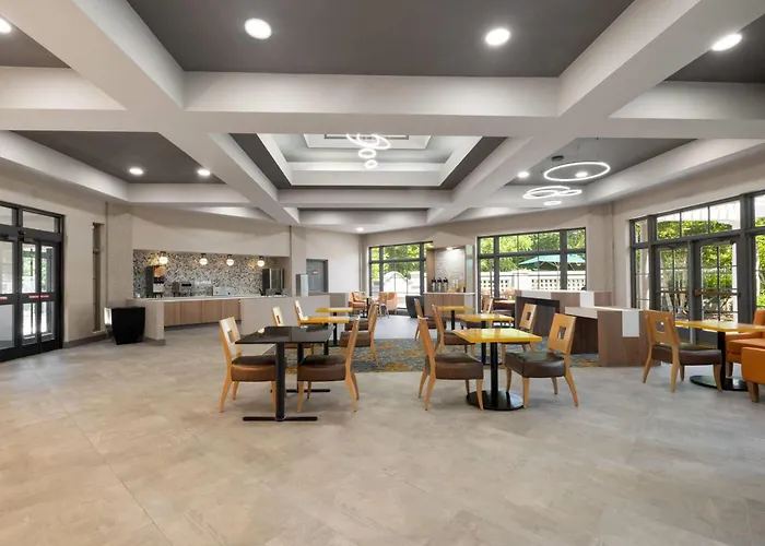 La Quinta By Wyndham Raleigh Cary